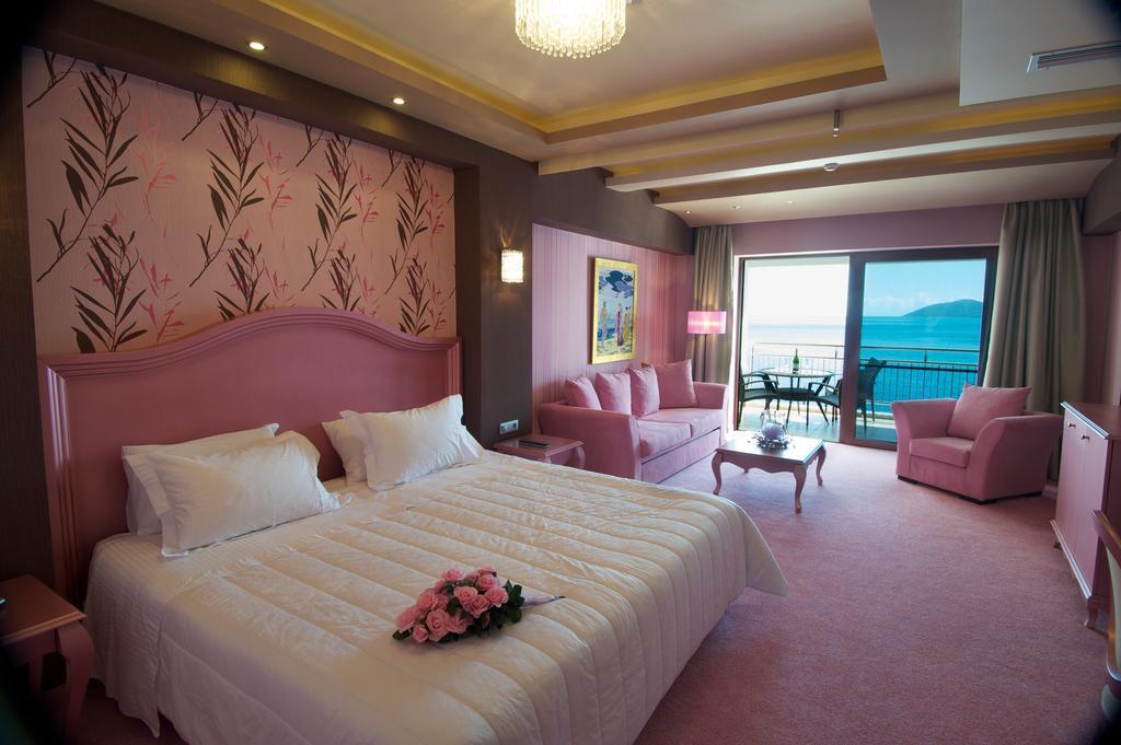 Odyssey Hotel & Spa Ajía Effimía Kültér fotó