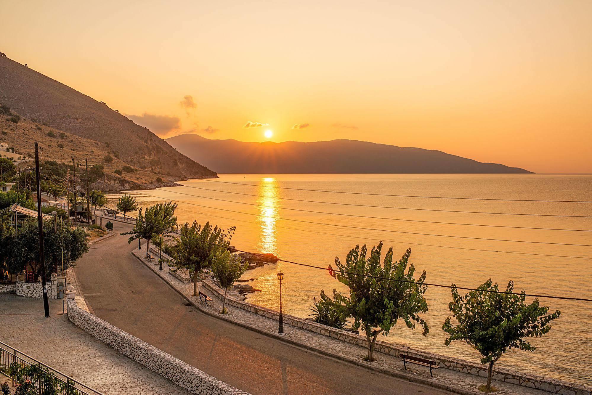 Odyssey Hotel & Spa Ajía Effimía Kültér fotó
